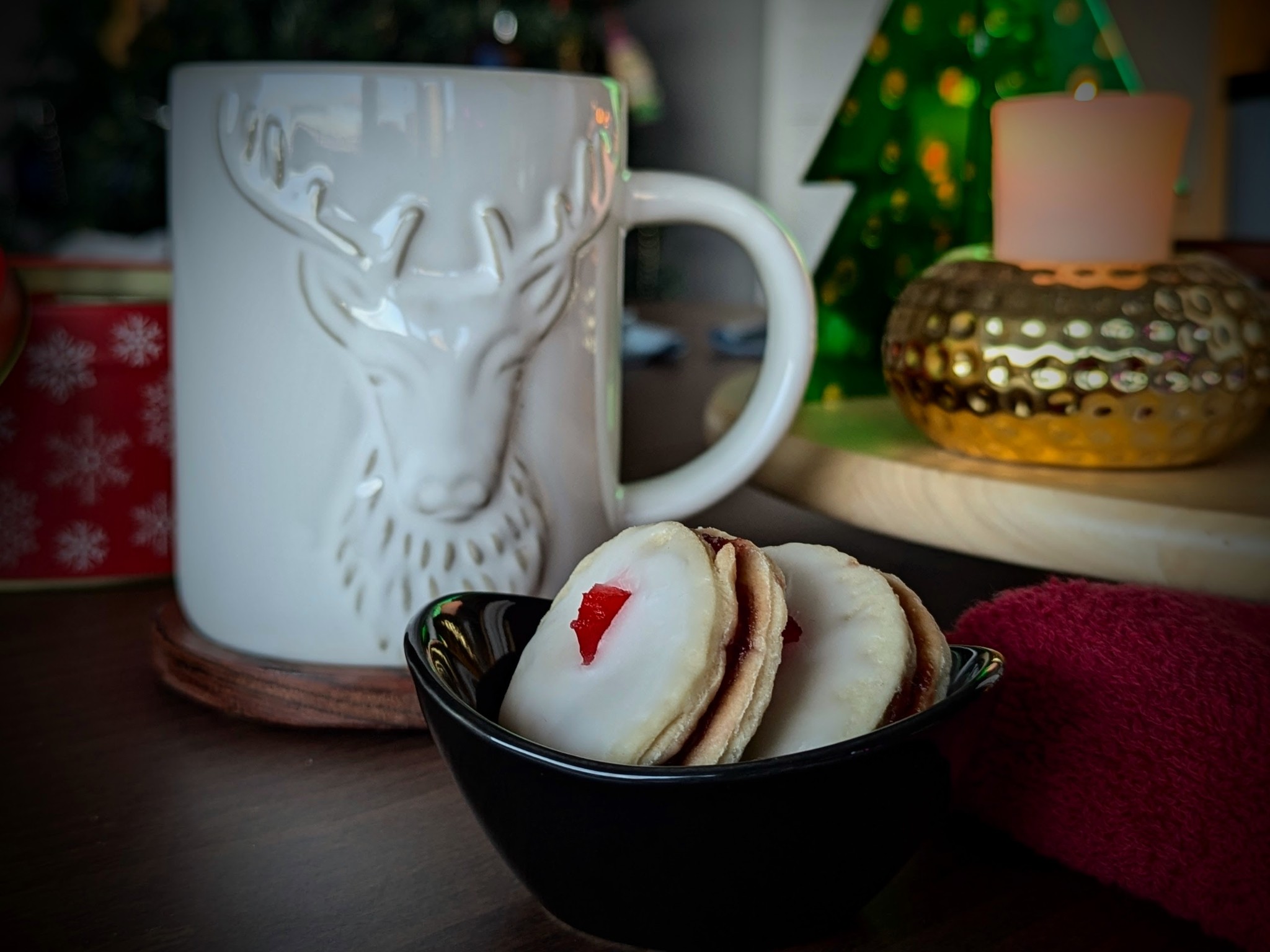 Shortbread cookies infused twice with elegant Earl Grey flavour.